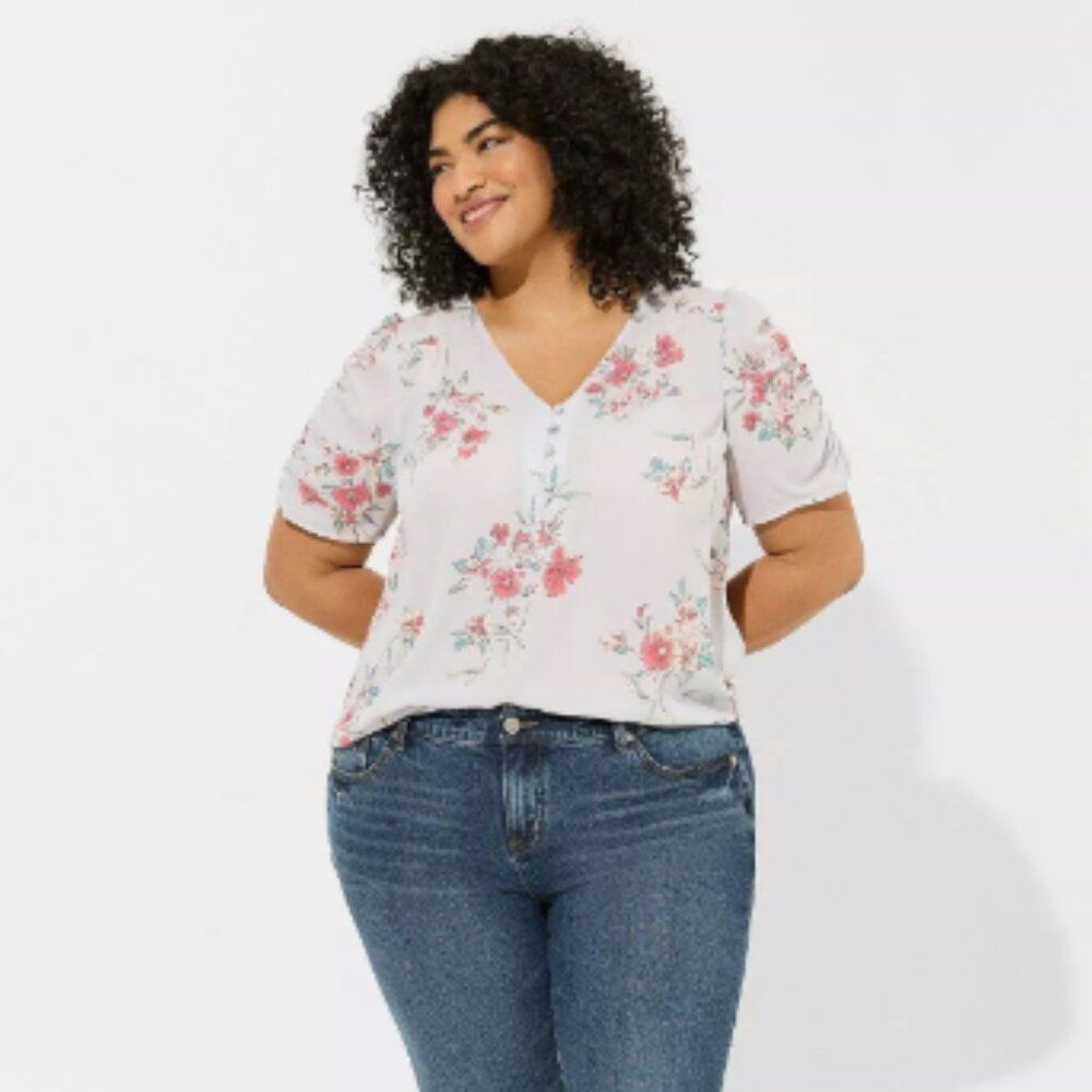 Torrid Womens Blouse Size 2 Harper Georgette V-Neck Ruched Sleeve Blouse‎